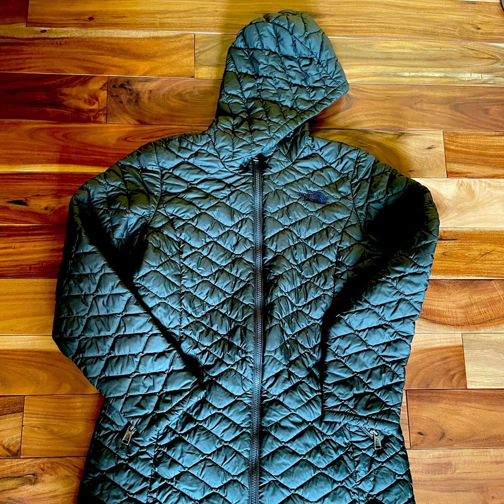 The North Face thermoball parka for girls:)